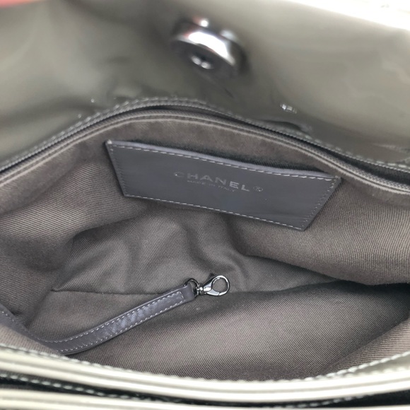 Chanel Mademoiselle Bowler Taupe Patent - Picture 4 of 7